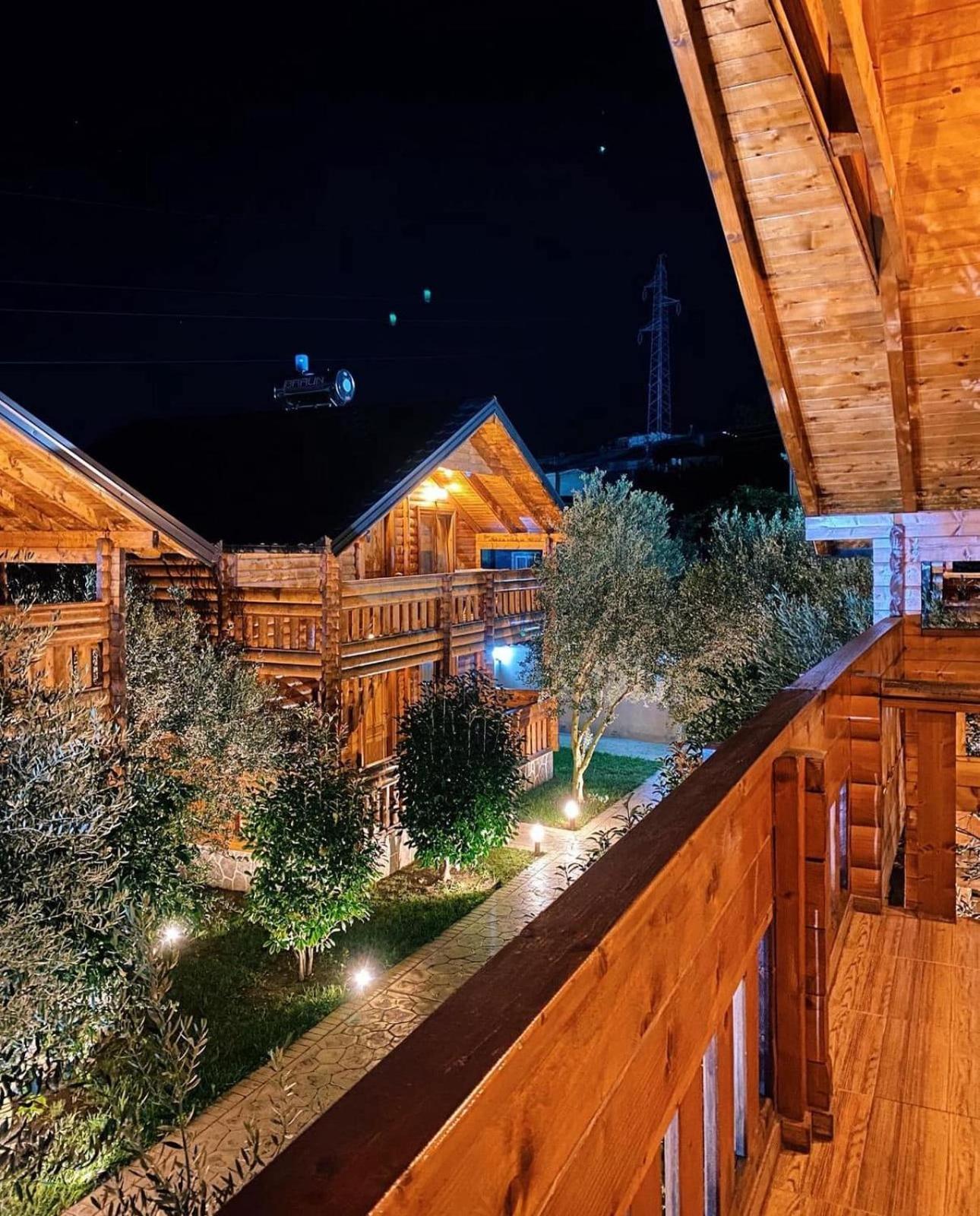 Apart Hotel Llolla 울친 외부 사진