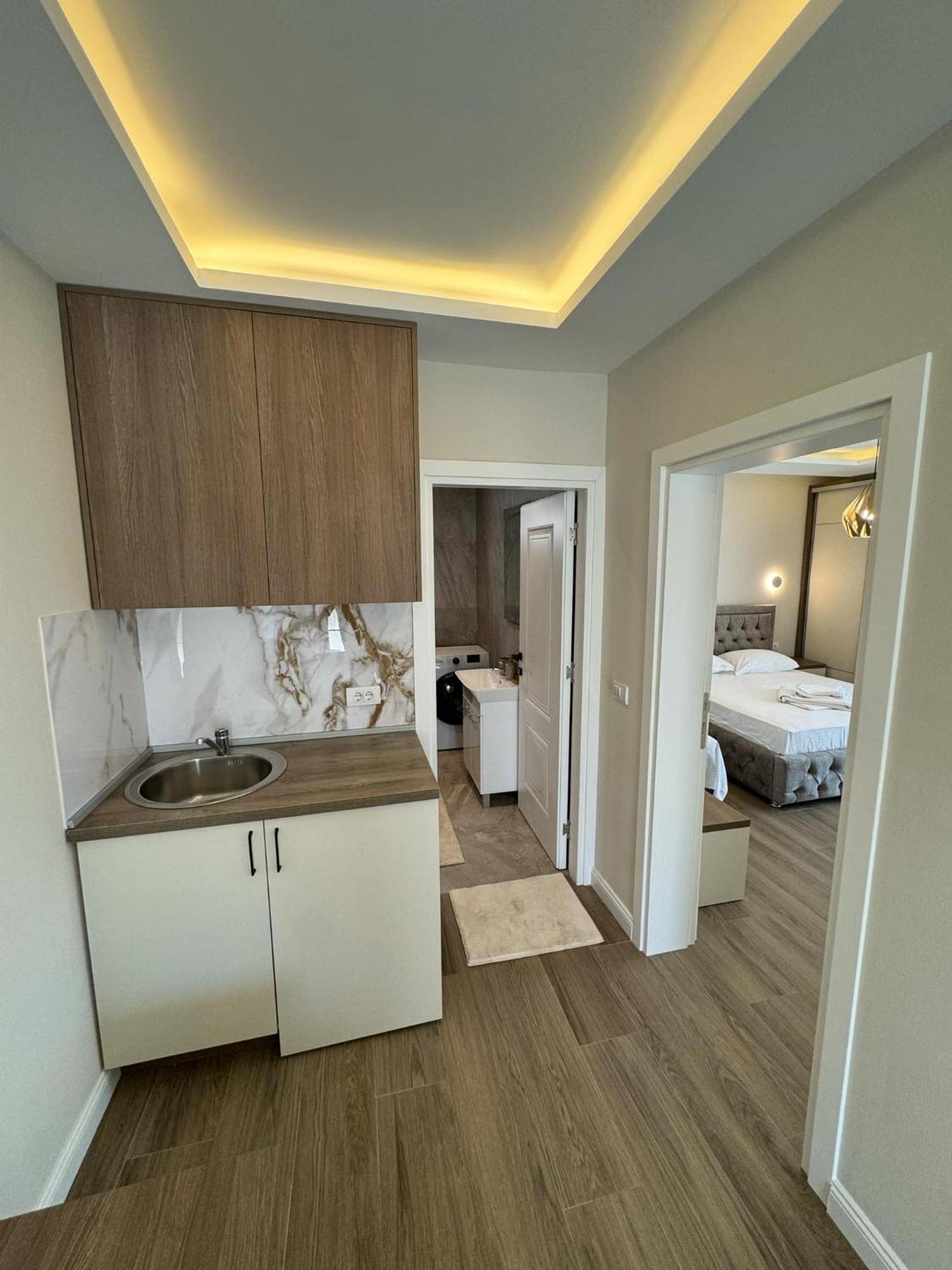 Apart Hotel Llolla 울친 외부 사진