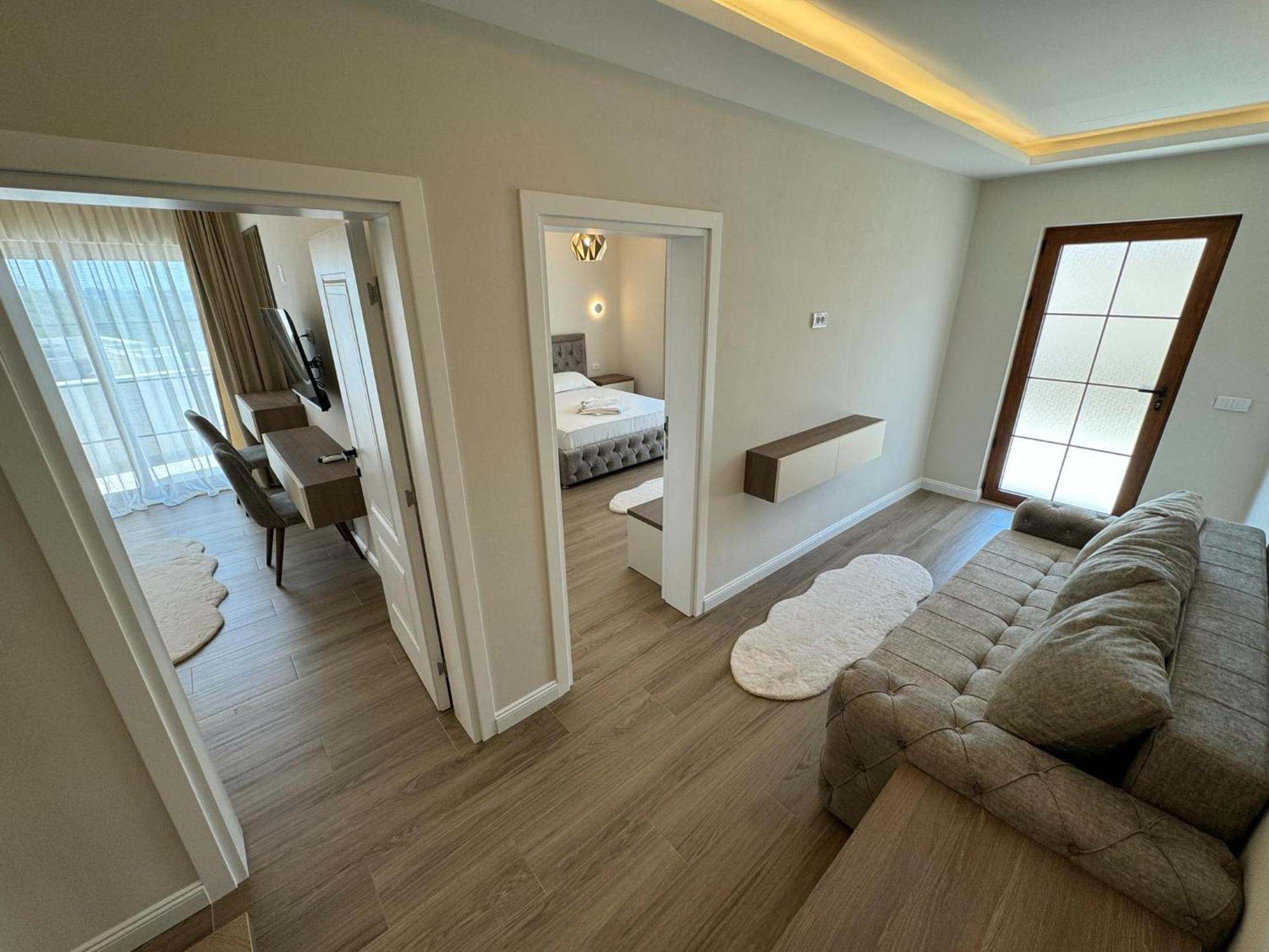 Apart Hotel Llolla 울친 외부 사진