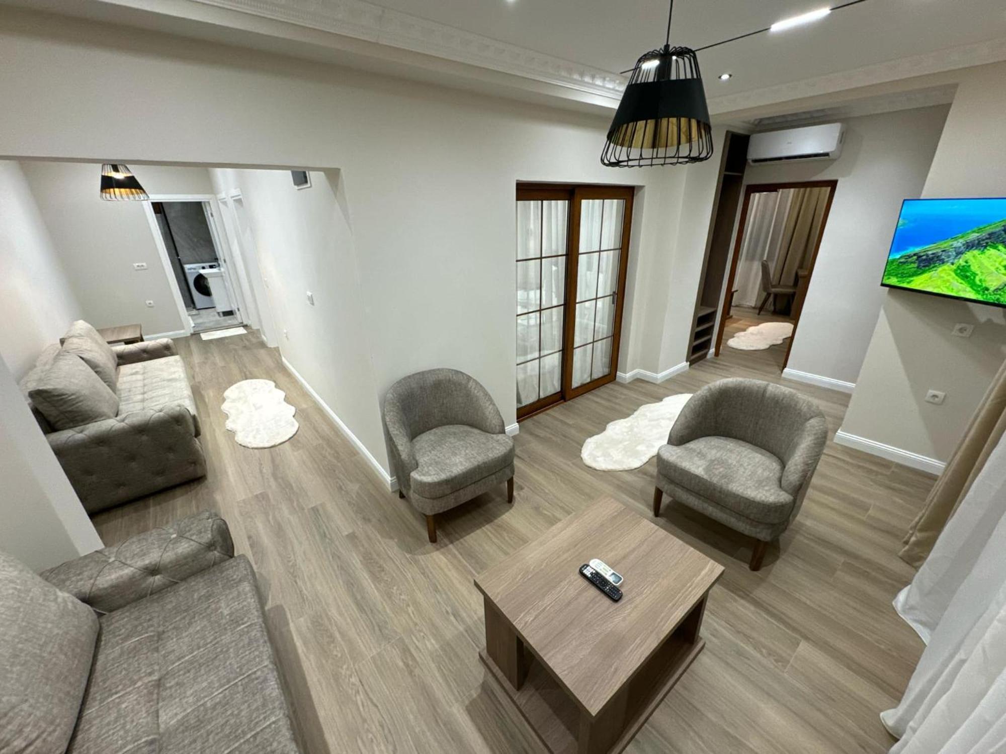 Apart Hotel Llolla 울친 외부 사진
