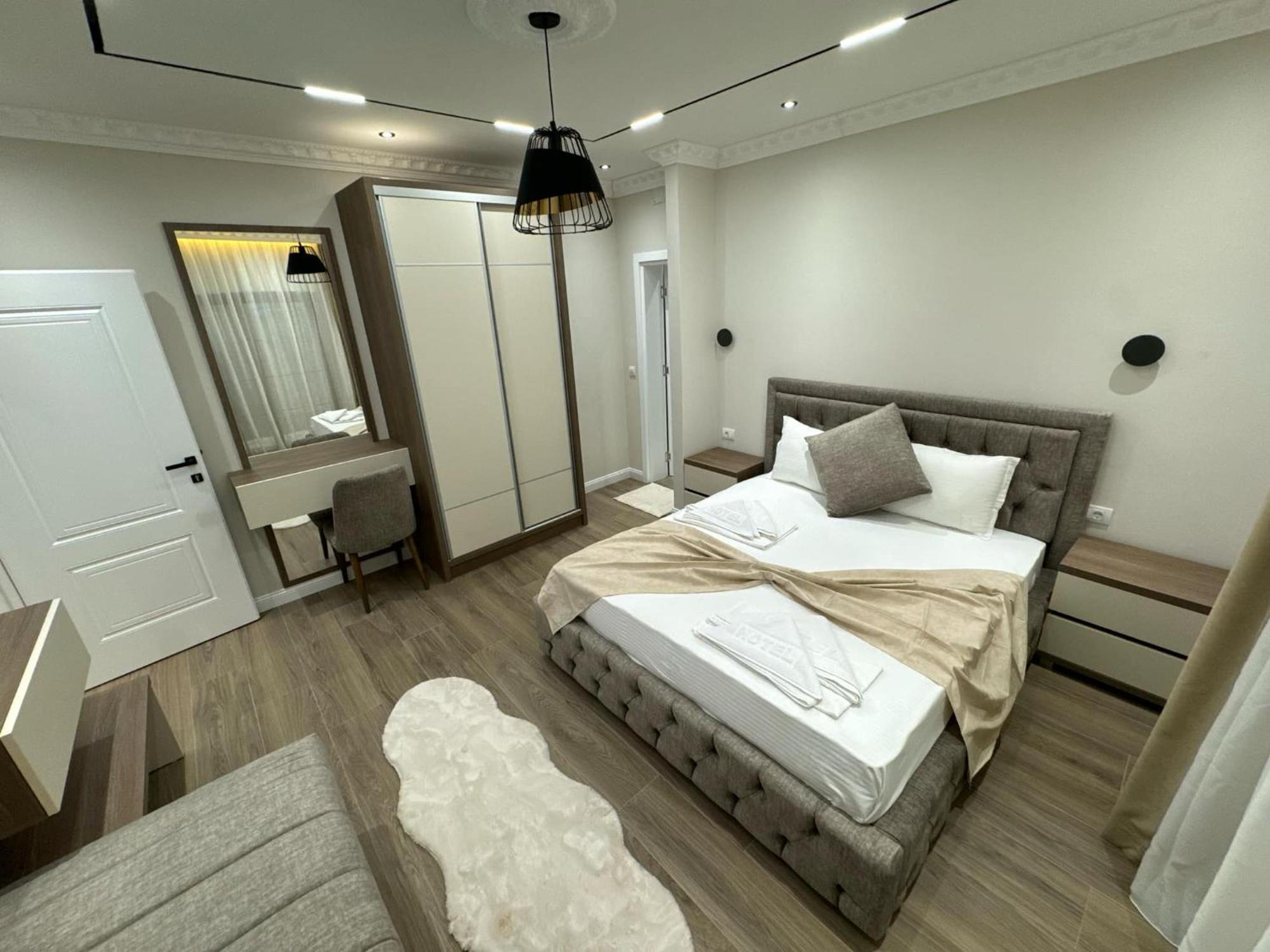 Apart Hotel Llolla 울친 외부 사진