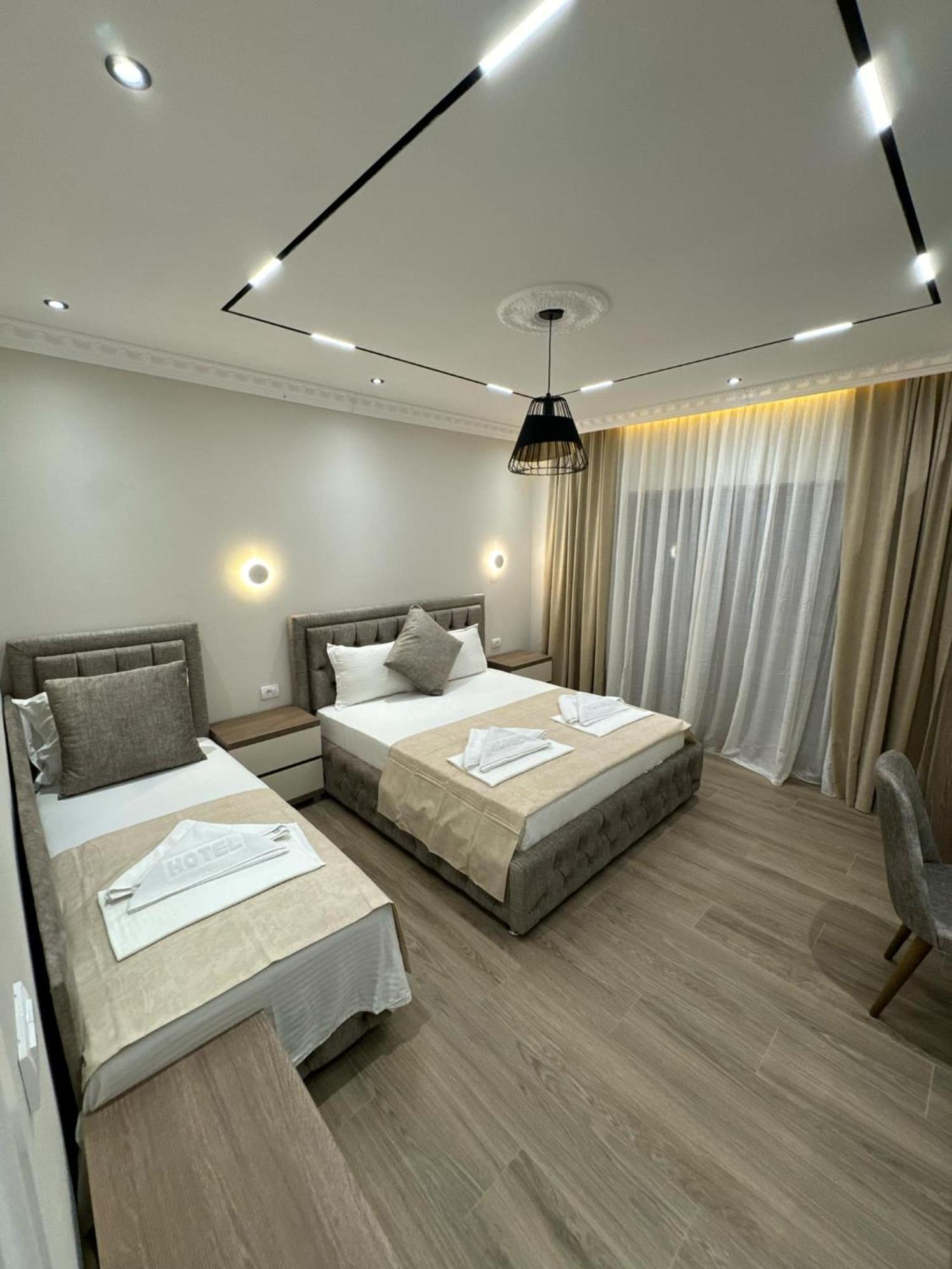 Apart Hotel Llolla 울친 외부 사진