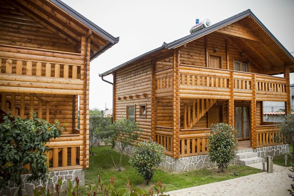 Apart Hotel Llolla 울친 외부 사진