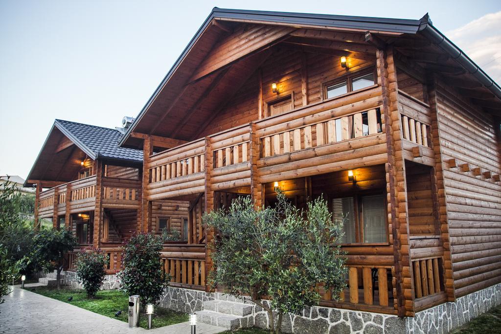 Apart Hotel Llolla 울친 외부 사진